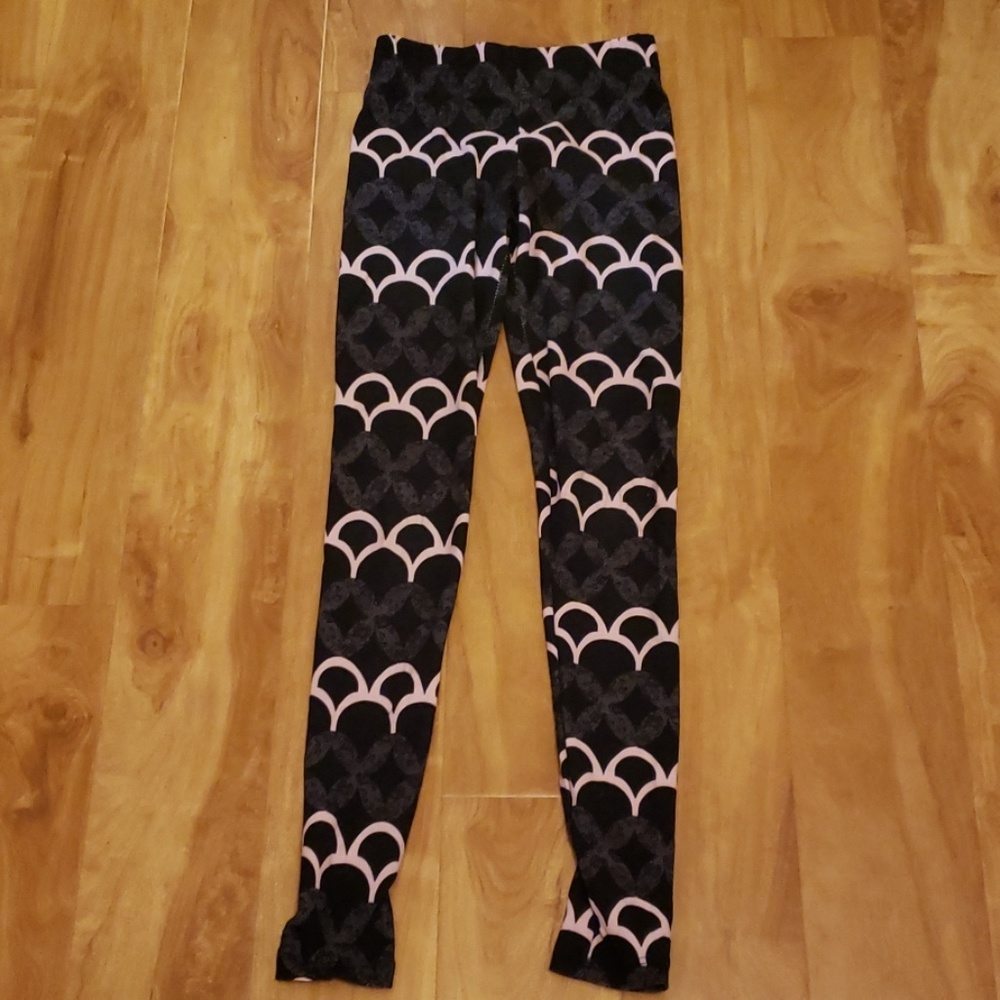 Black and light pink leggings